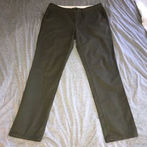 Men’s slim fit chinos